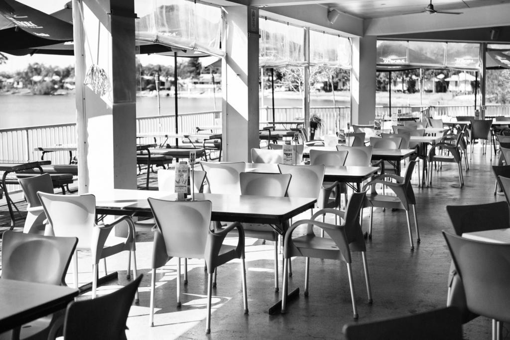 Nightcap At Waterfront Hotel Maroochydore Exterior foto
